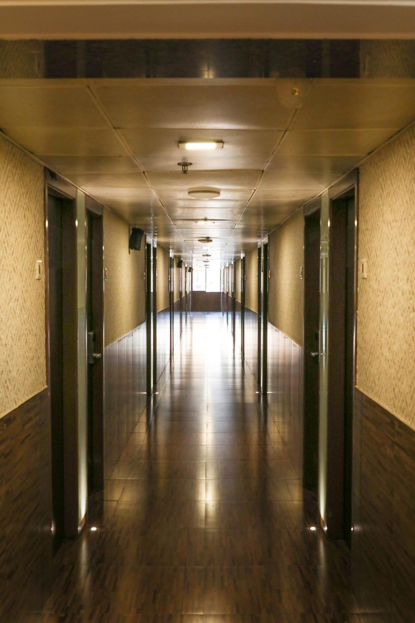 Hotel Maharana Inn Chembur Mumbai Kültér fotó