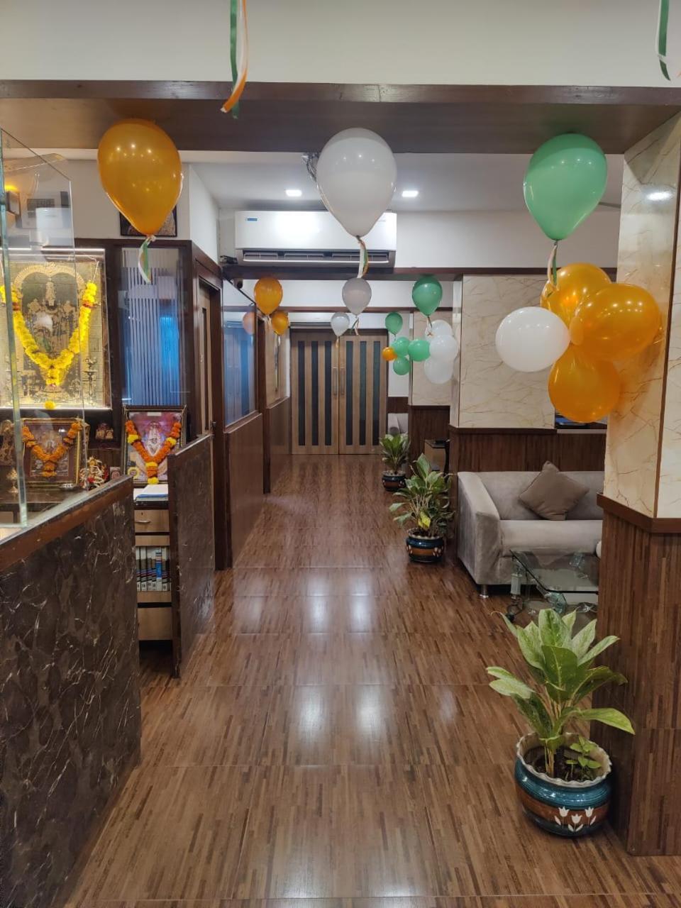 Hotel Maharana Inn Chembur Mumbai Kültér fotó
