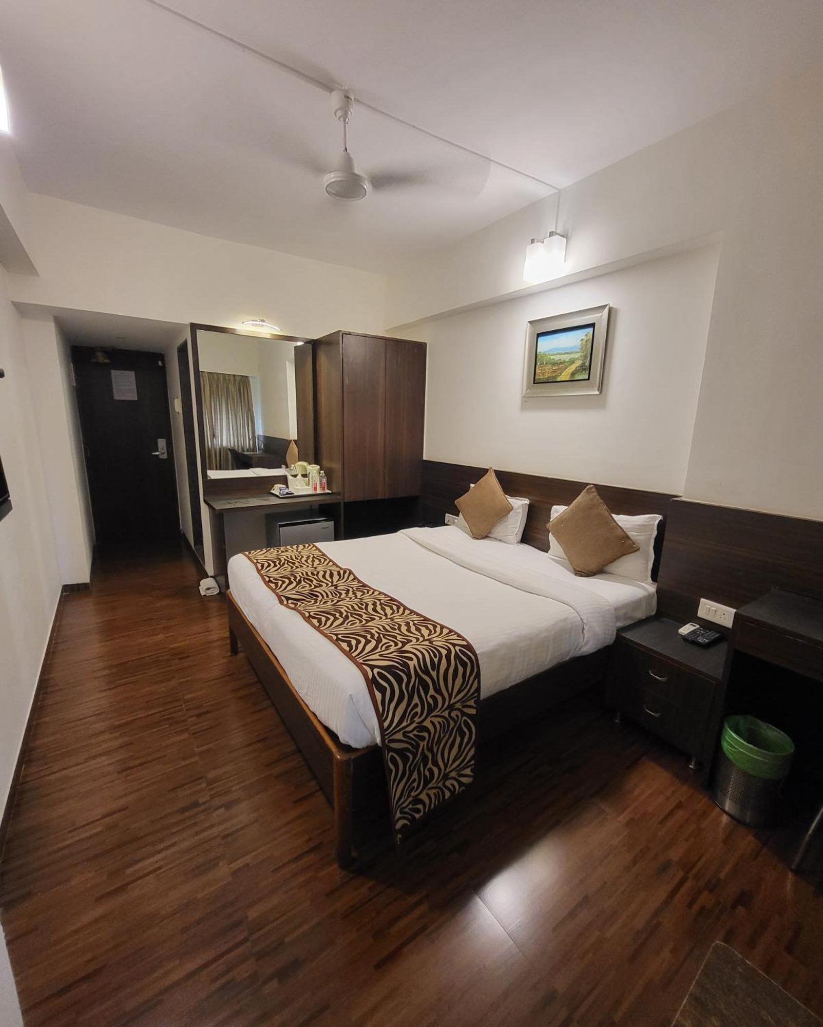 Hotel Maharana Inn Chembur Mumbai Kültér fotó