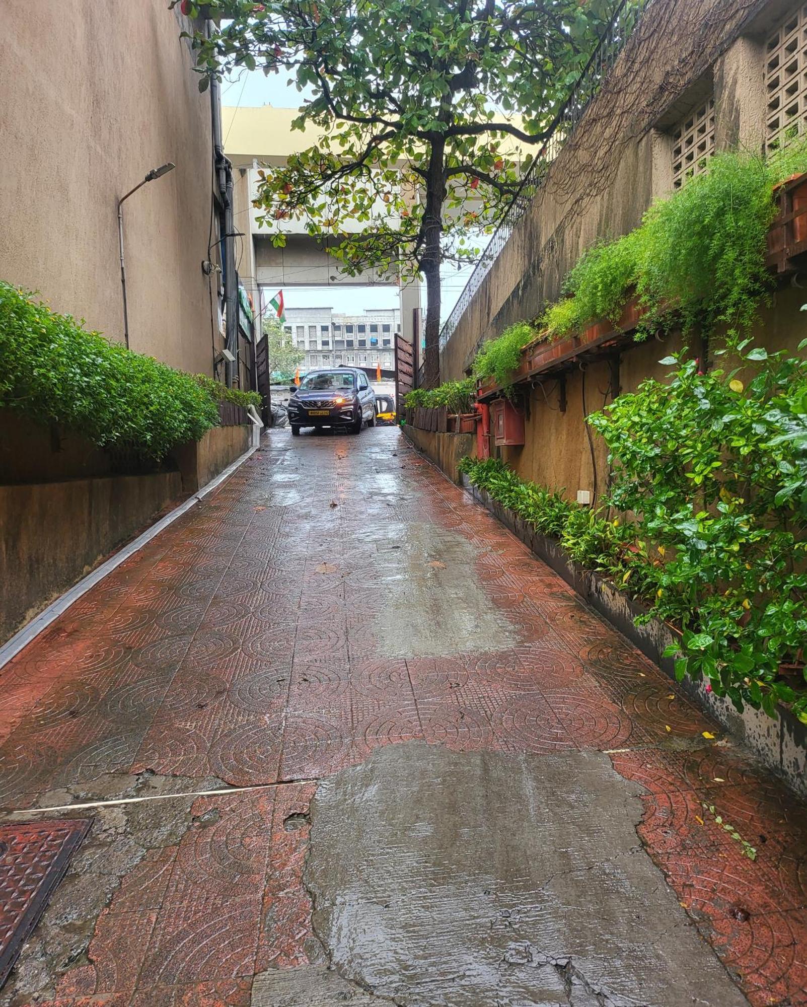 Hotel Maharana Inn Chembur Mumbai Kültér fotó