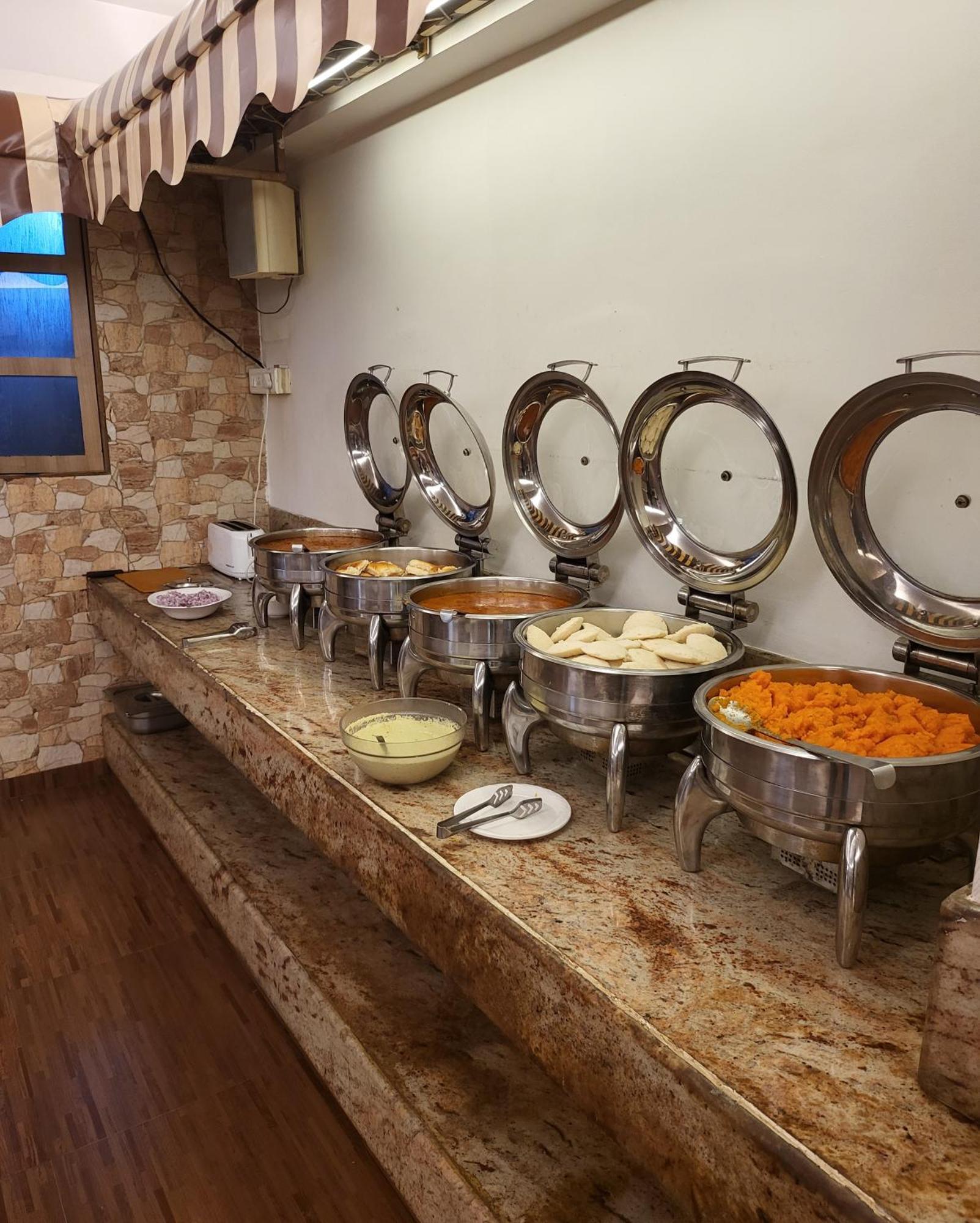 Hotel Maharana Inn Chembur Mumbai Kültér fotó