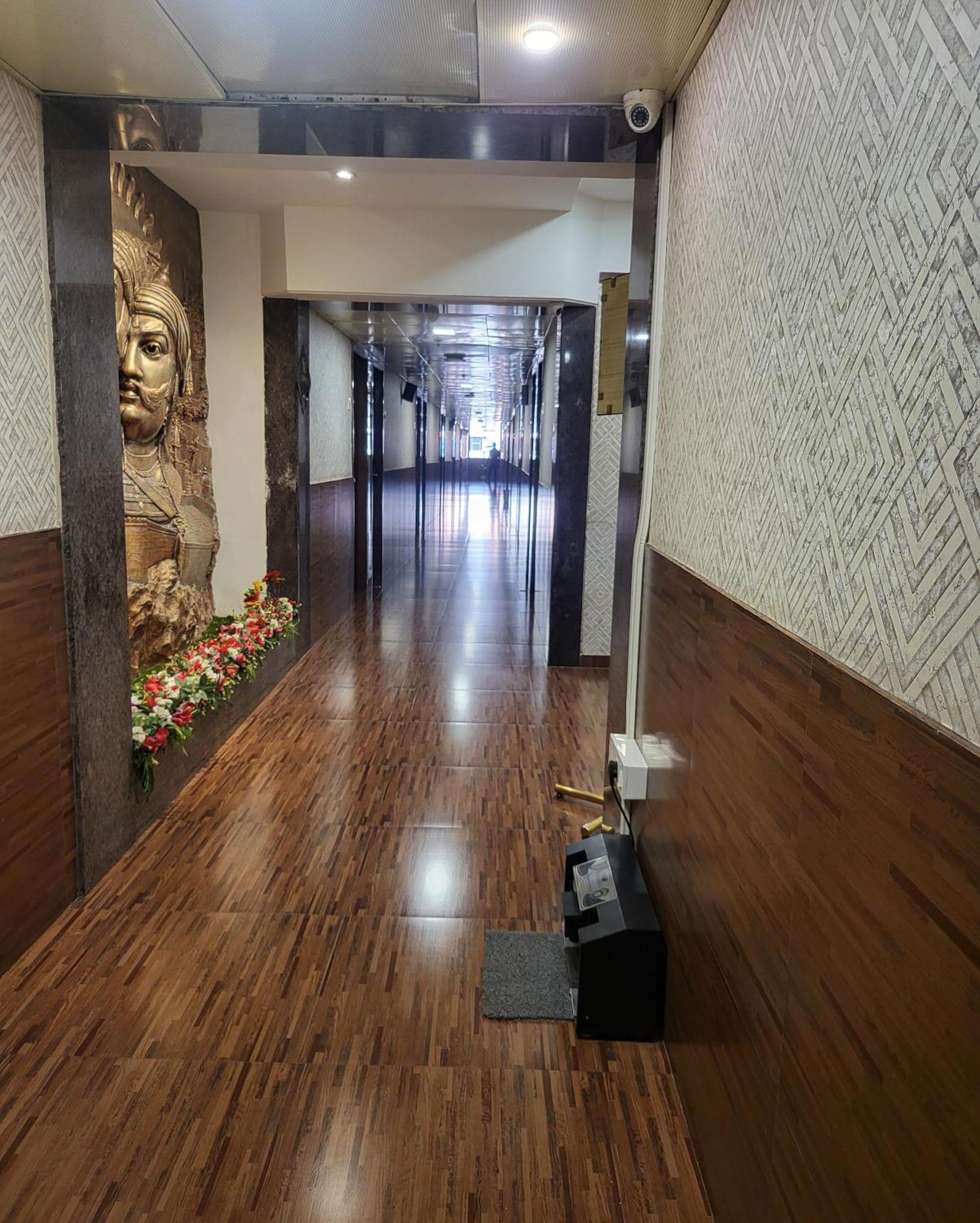 Hotel Maharana Inn Chembur Mumbai Kültér fotó
