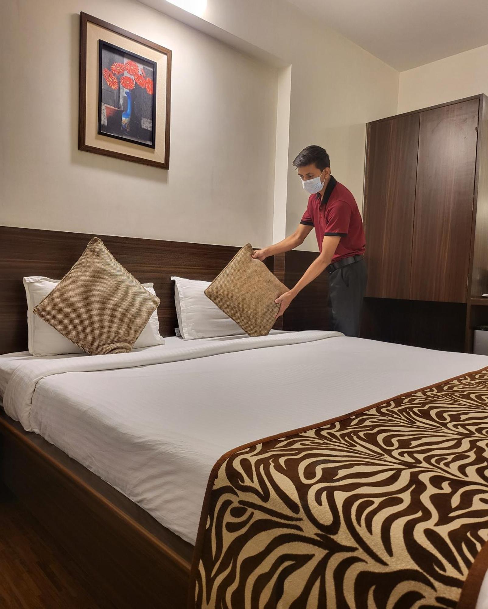 Hotel Maharana Inn Chembur Mumbai Kültér fotó